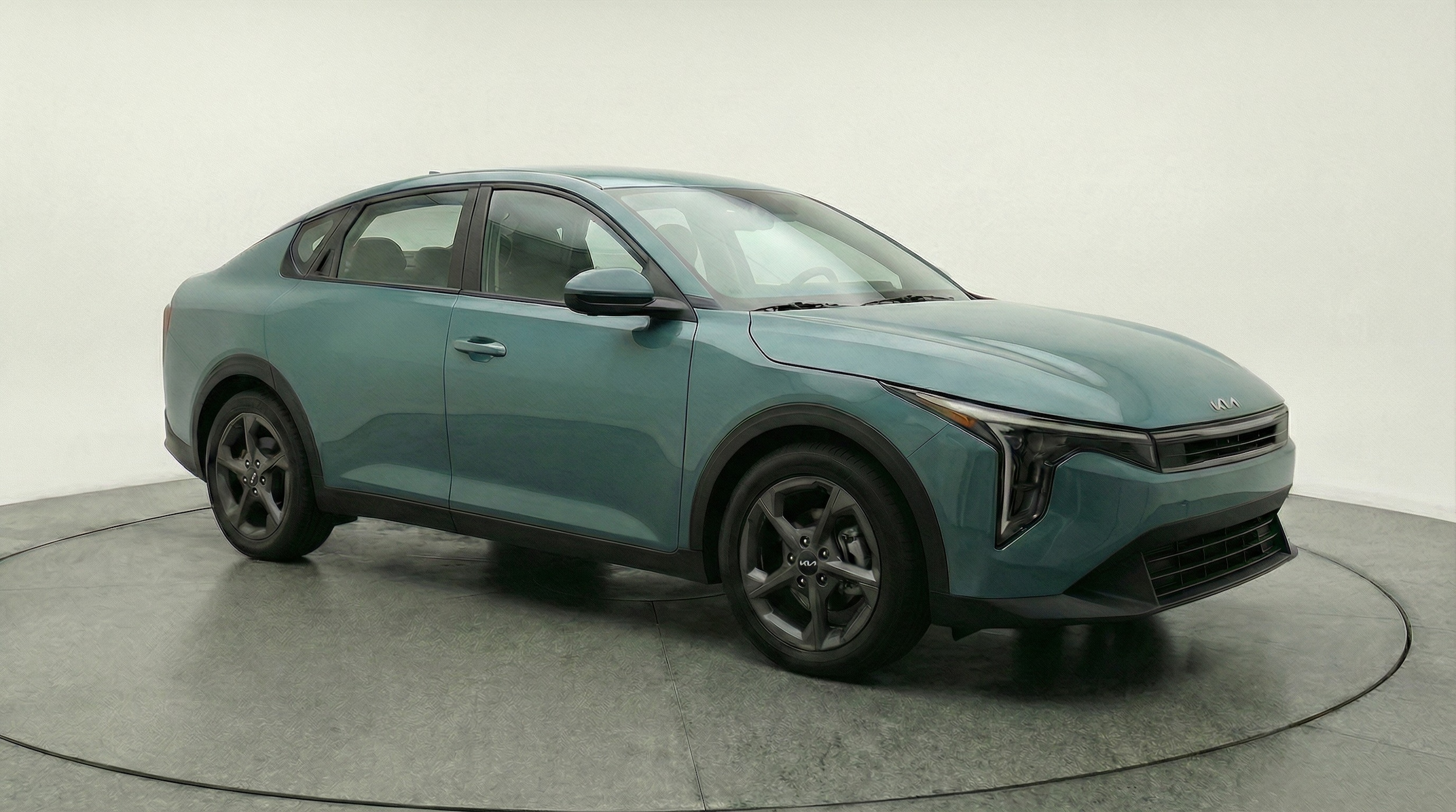 Thumbnail: 2025 Kia K4 - 1