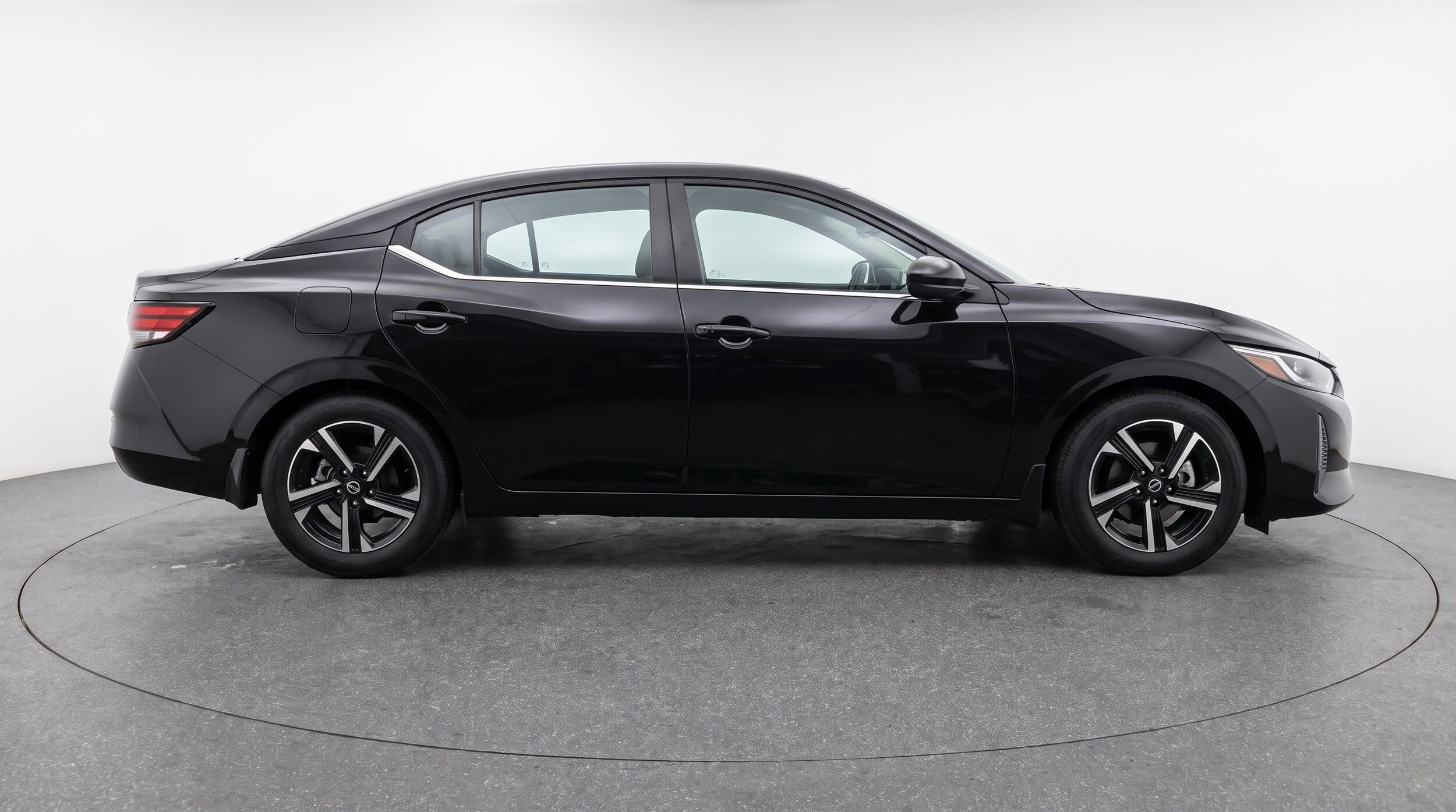 Thumbnail: 2025 Nissan Sentra - 11