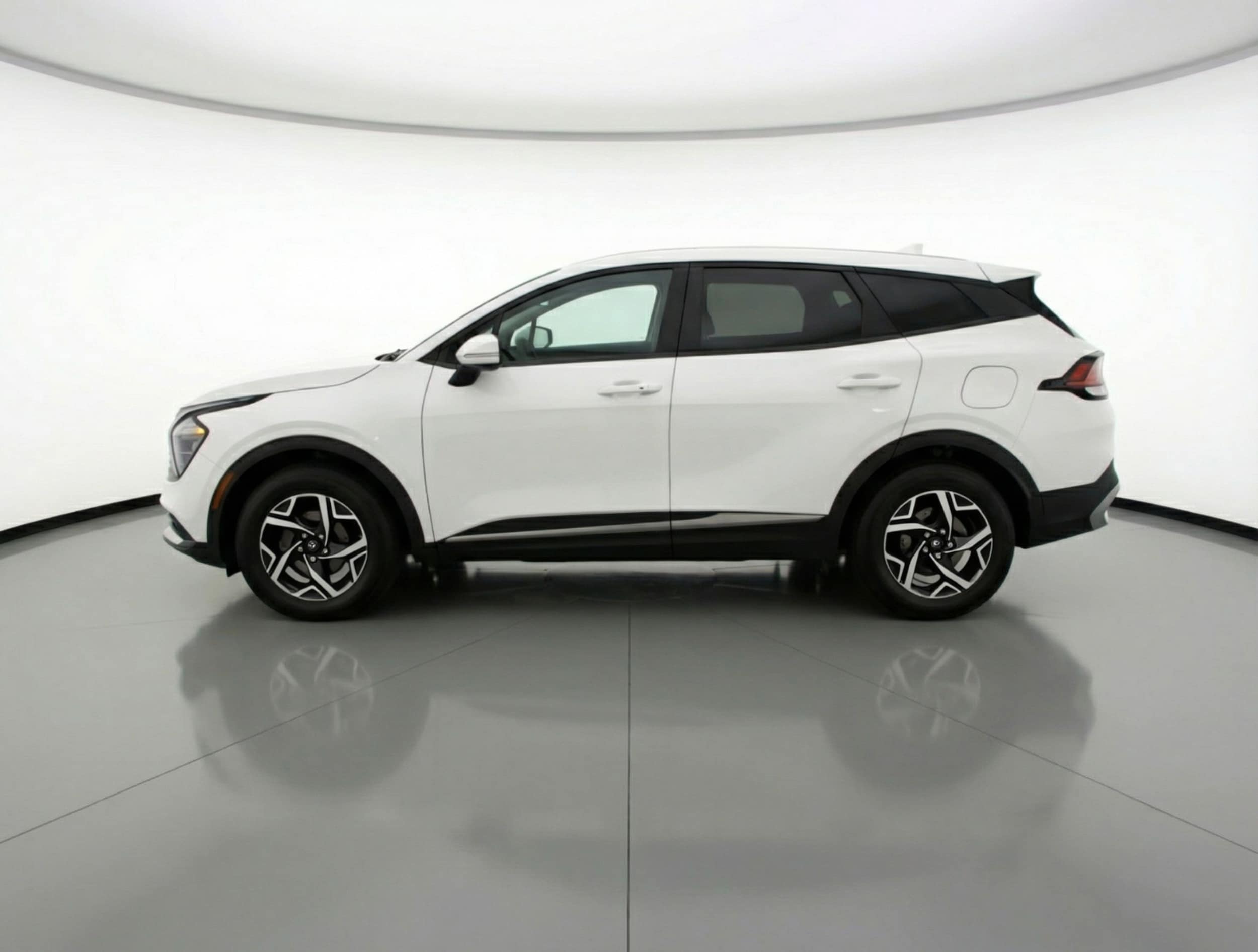 Thumbnail: 2025 Kia Sportage - 4