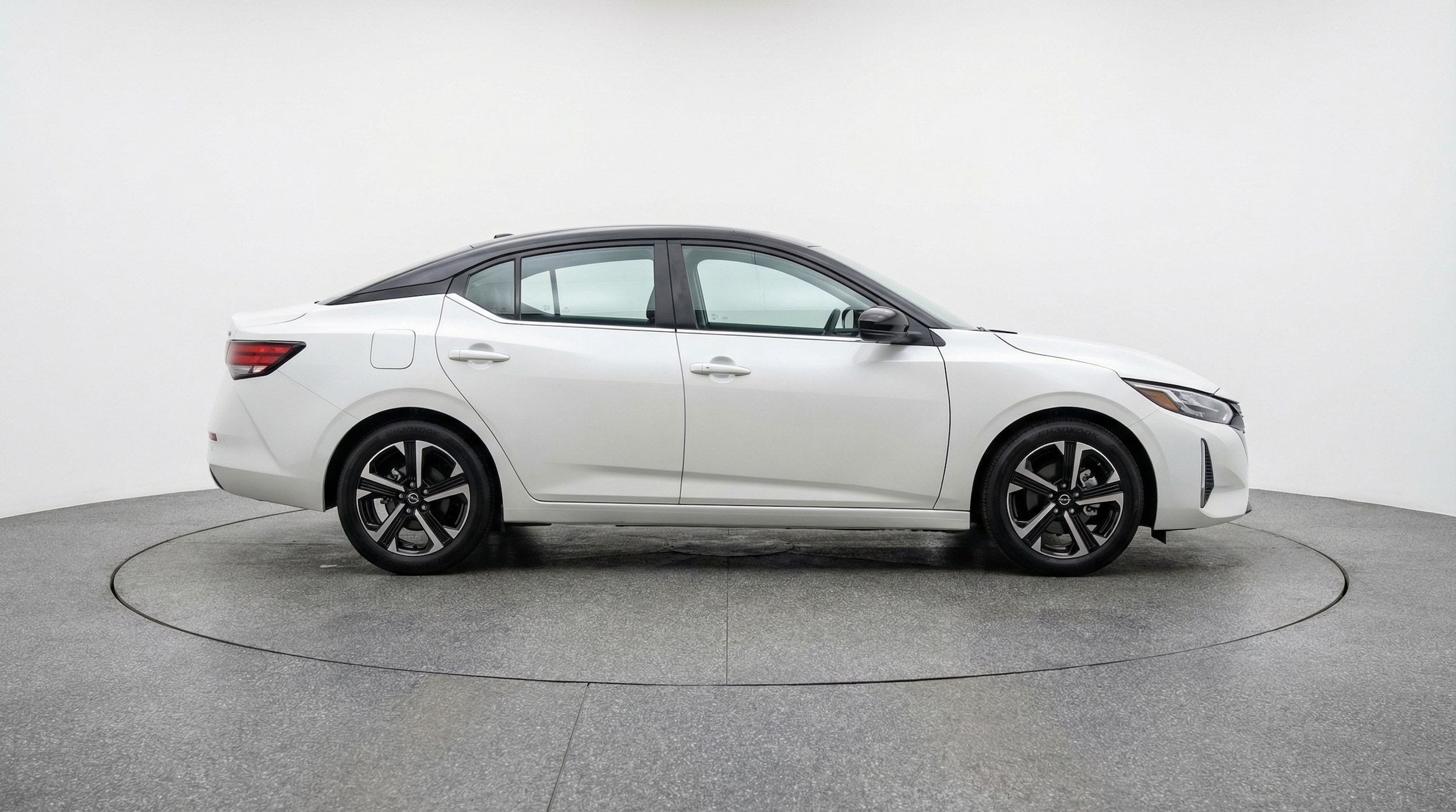 Thumbnail: 2025 Nissan Sentra - 8