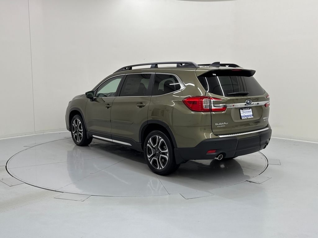 New 2025 Subaru Ascent Limited 8-Passenger SUV