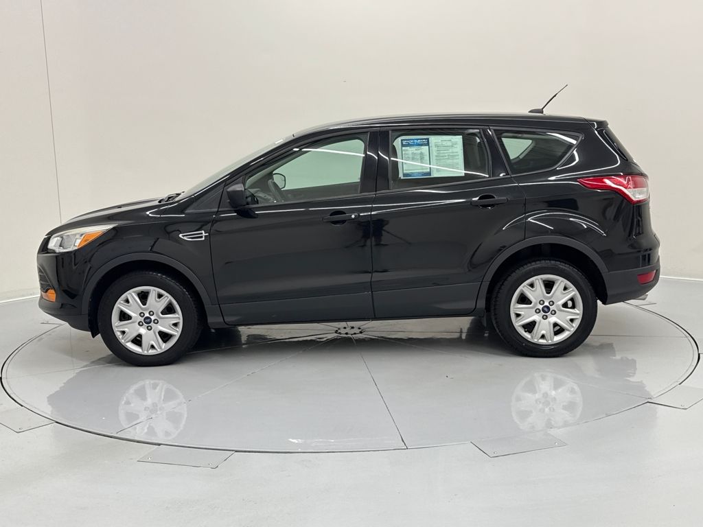 2013 Ford Escape S photo 2