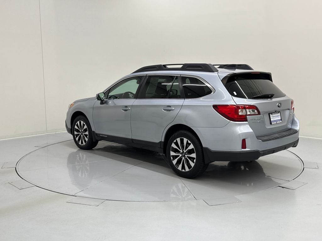 2016 Subaru Outback 2.5i Limited photo 4
