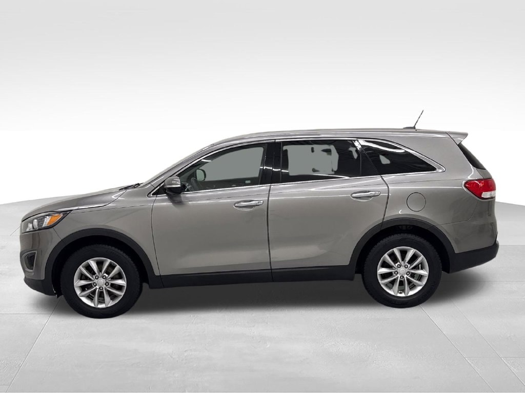 Used 2018 Kia Sorento L with VIN 5XYPG4A35JG431021 for sale in Bensenville, IL