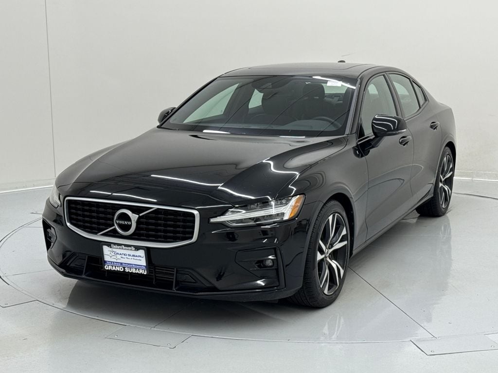 Used 2019 Volvo S60 T5 R-Design Sedan