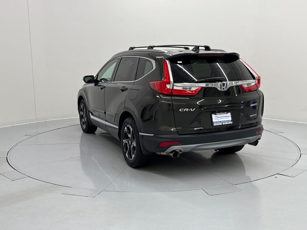 2018 Honda CR-V Touring photo 3