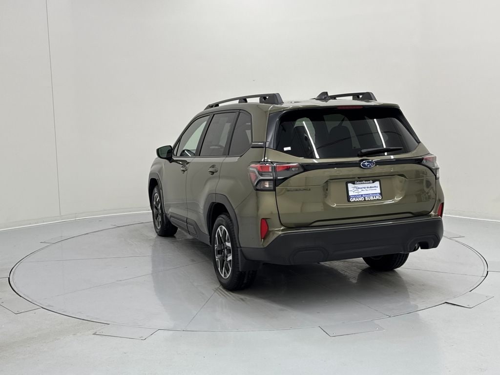 Used 2025 Subaru Forester Premium SUV