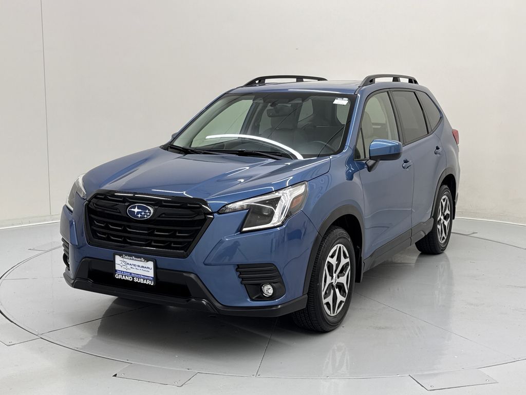 2024 Subaru Forester Premium's photo