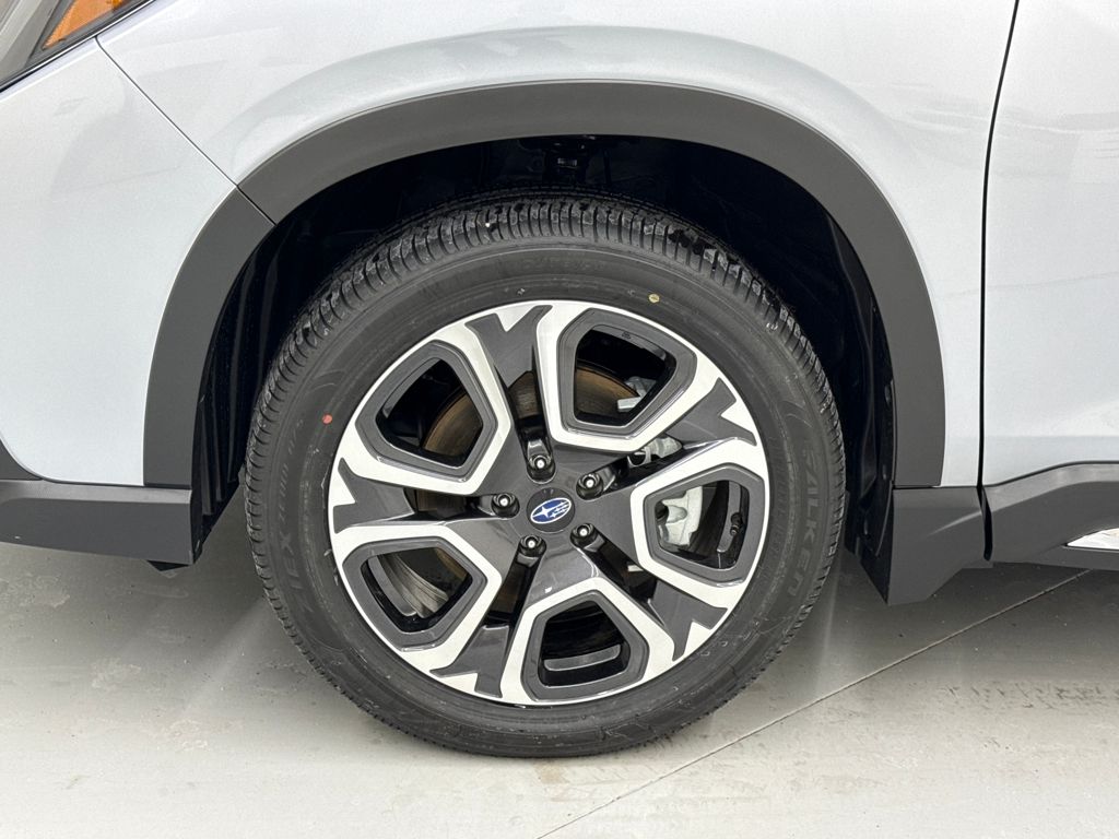 2026 Subaru Ascent Limited - Photo 10