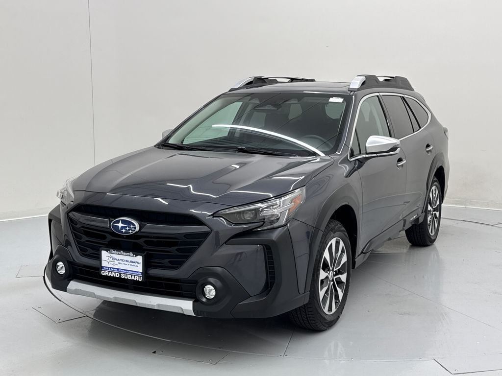 2023 Subaru Outback Touring's photo