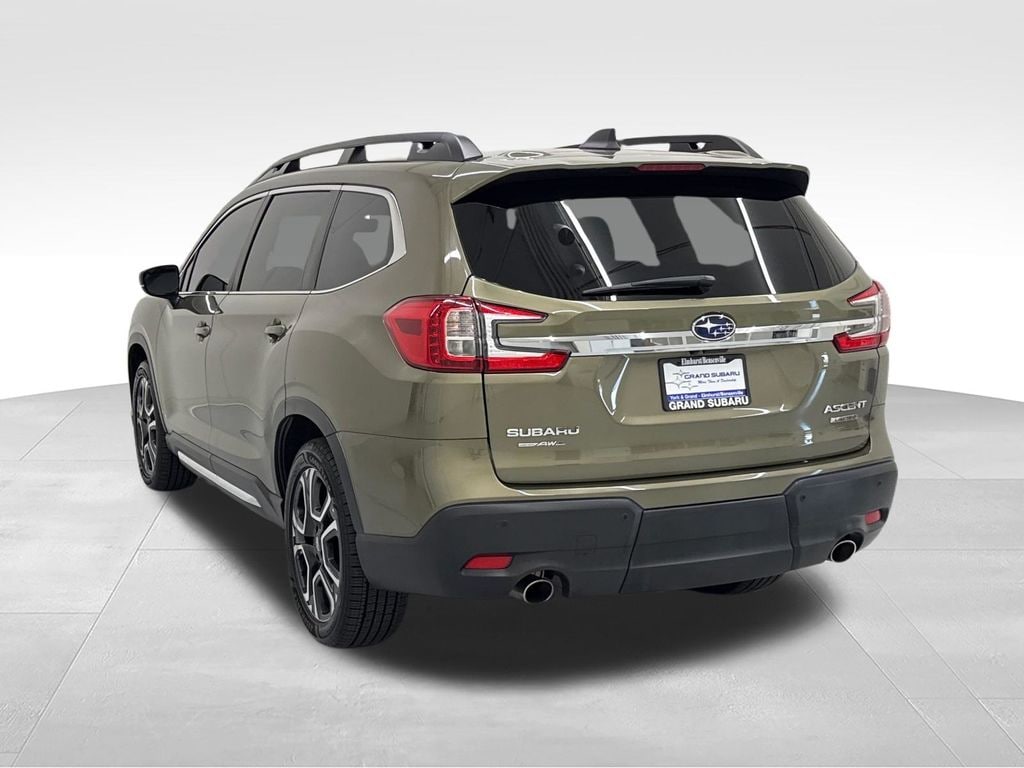 Used 2024 Subaru Ascent Limited 8-Passenger SUV