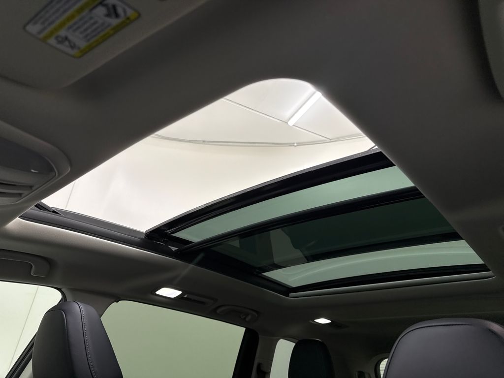 2025 Subaru Ascent Touring - Photo 23