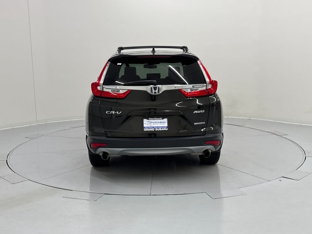 2018 Honda CR-V Touring photo 4