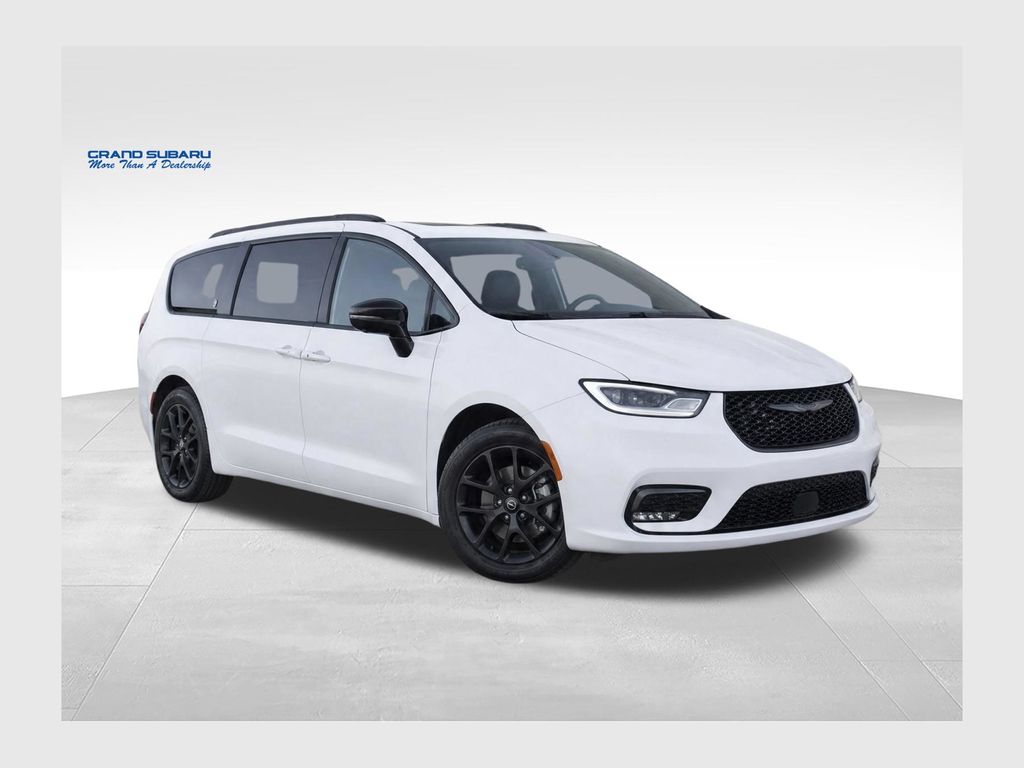 2025 Chrysler Pacifica