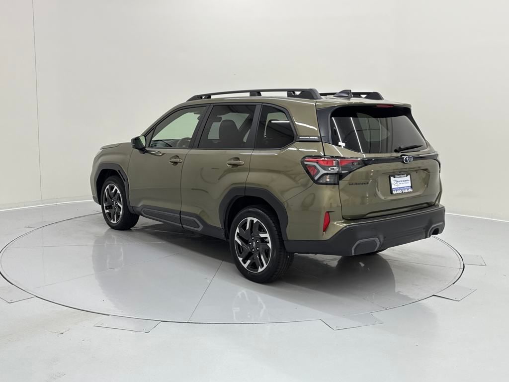 2025 Subaru Forester Limited photo 4