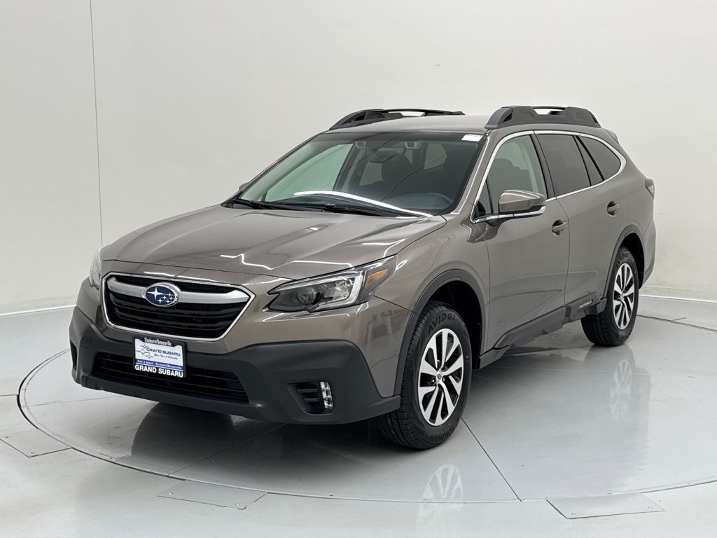 2022 Subaru Outback Premium's photo
