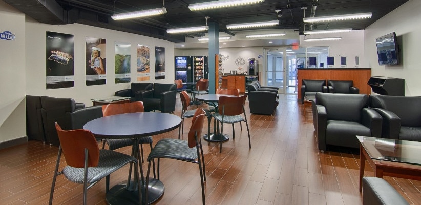 Grand Subaru Service Center Amenities Interior