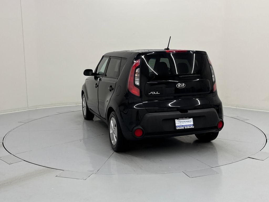 Used 2016 Kia Soul Base FWD Hatchback