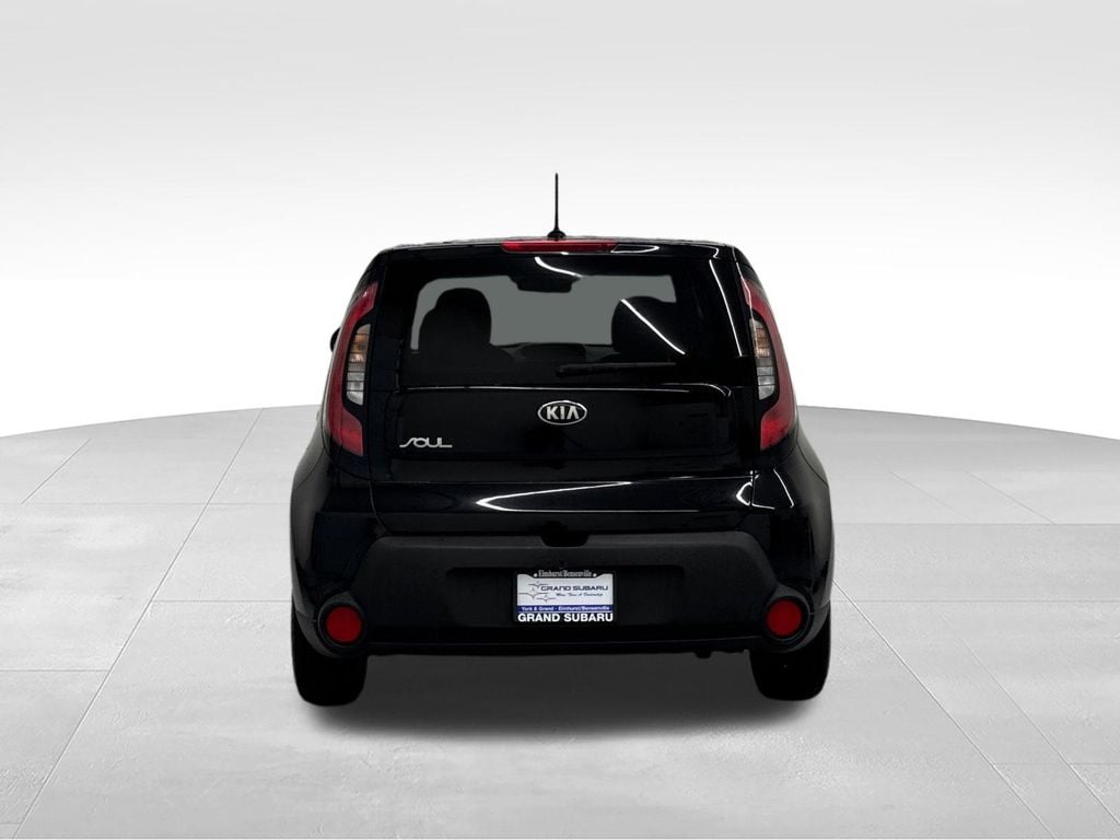 Used 2016 Kia Soul Base FWD Hatchback