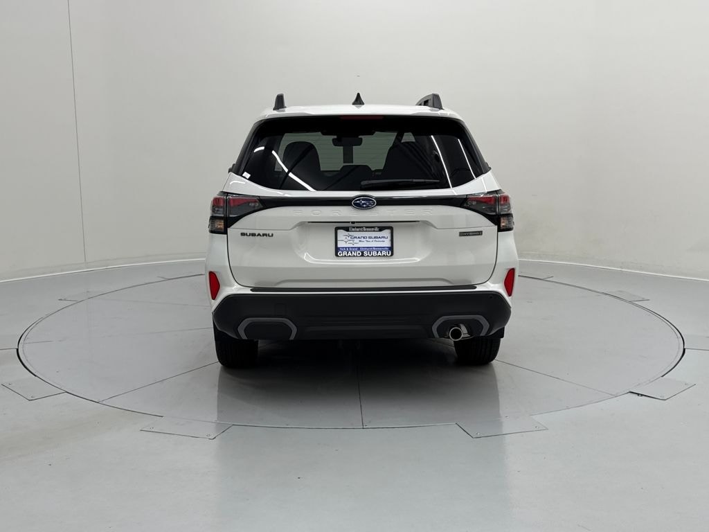 New 2025 Subaru Forester Hybrid Limited SUV