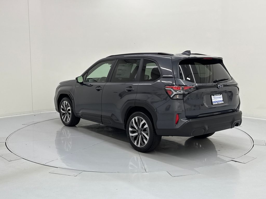 2025 Subaru Forester Touring photo 4