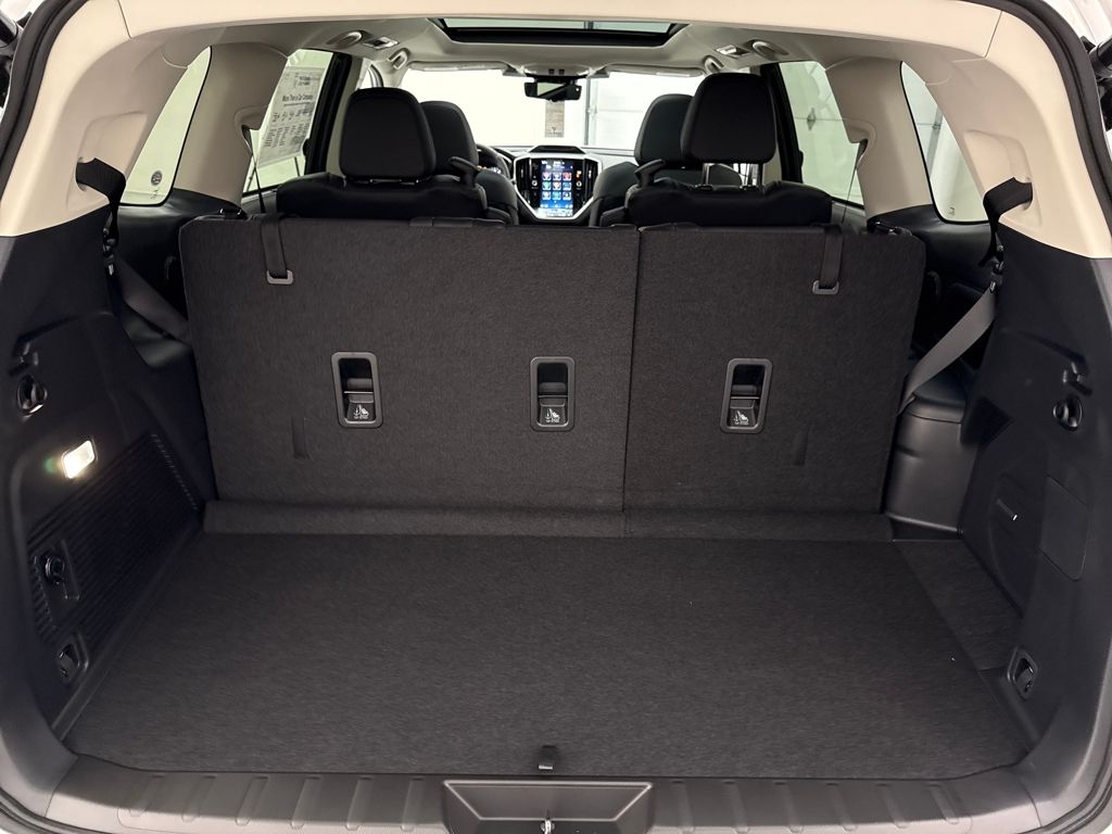 2025 Subaru Ascent Touring - Photo 28