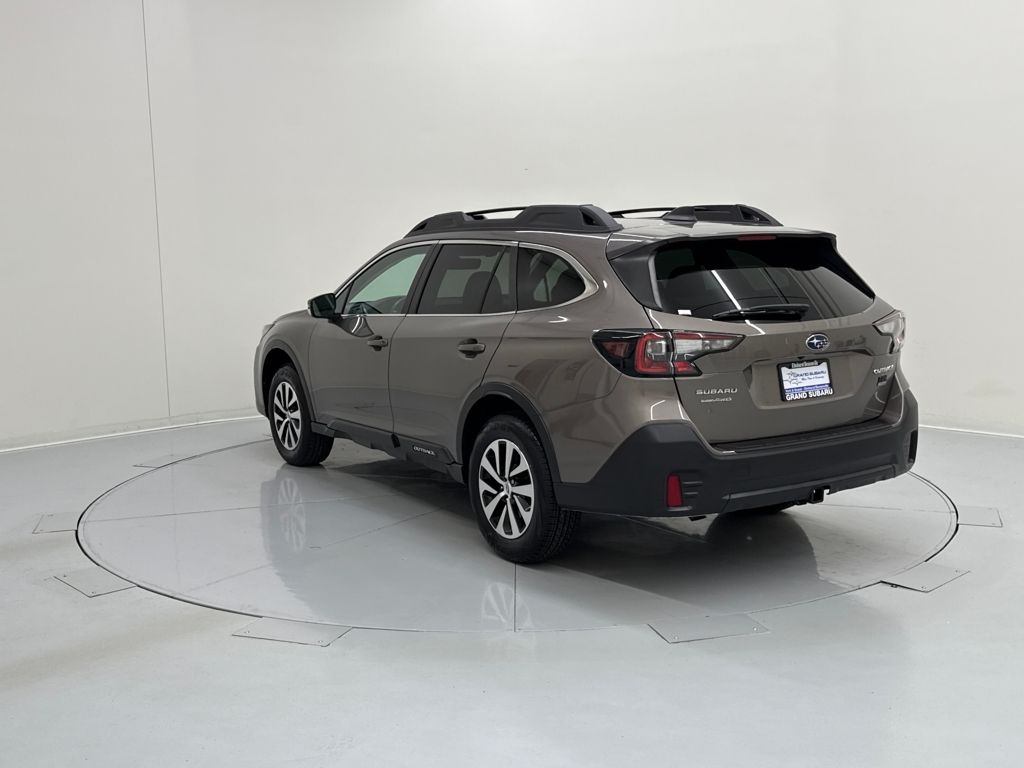 2022 Subaru Outback Premium photo 4