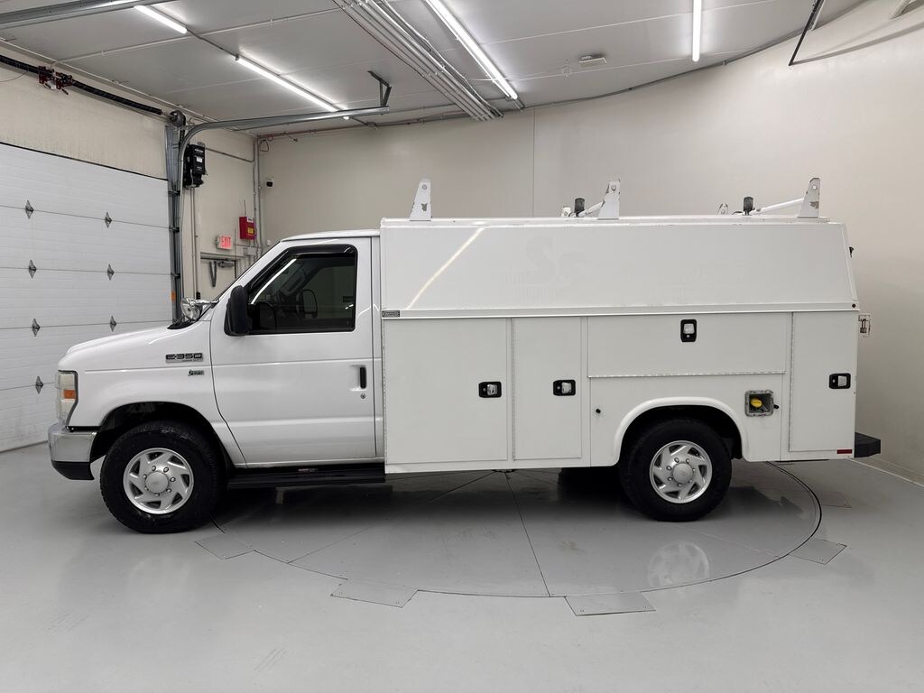 Used 2016 Ford E-350 Cutaway Base Truck