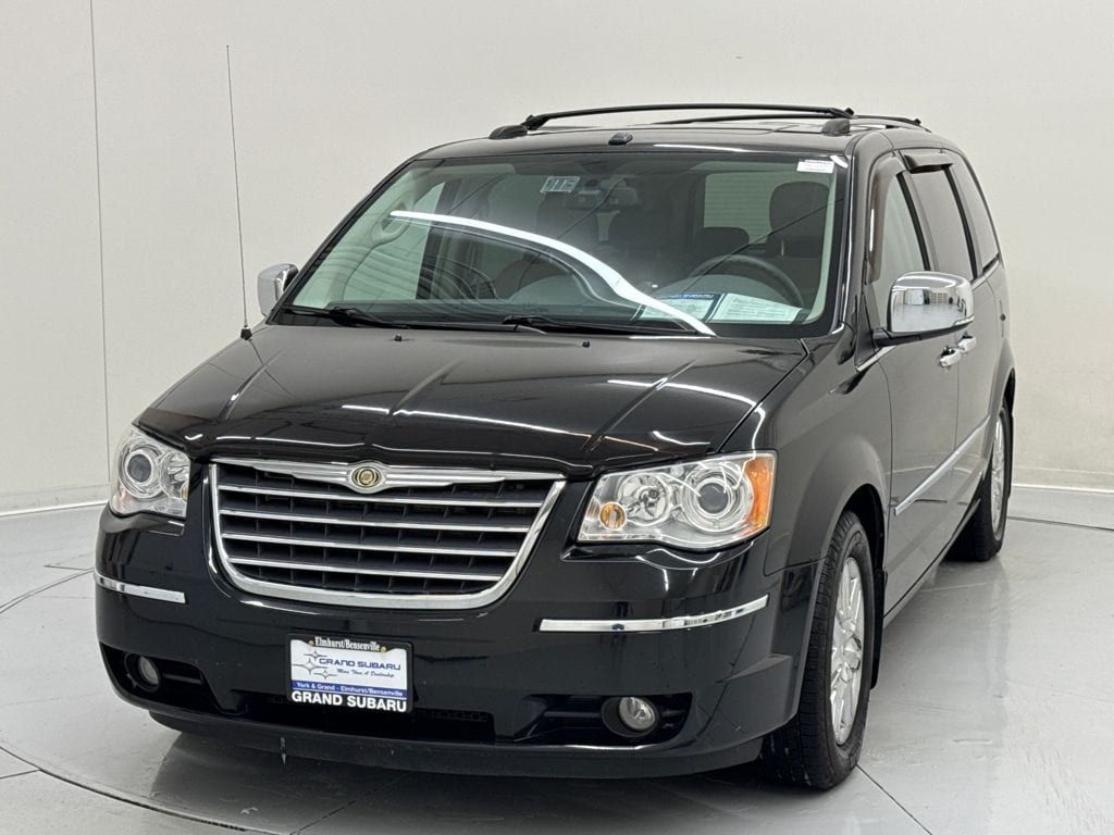 2010 Chrysler Town & Country Limited
