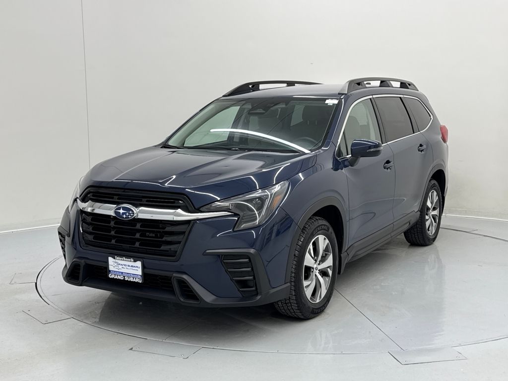 2023 Subaru Ascent Premium's photo