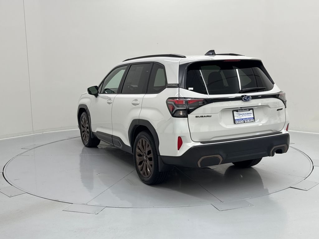 2025 Subaru Forester Sport photo 2