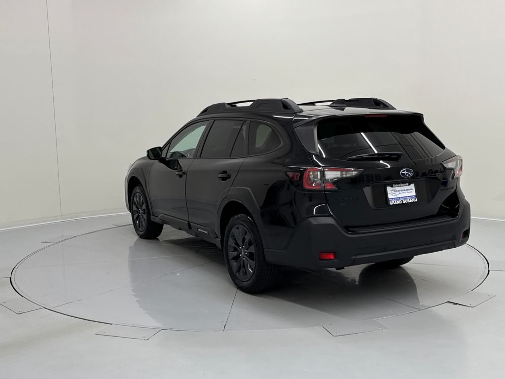 2023 Subaru Outback Onyx Edition photo 3