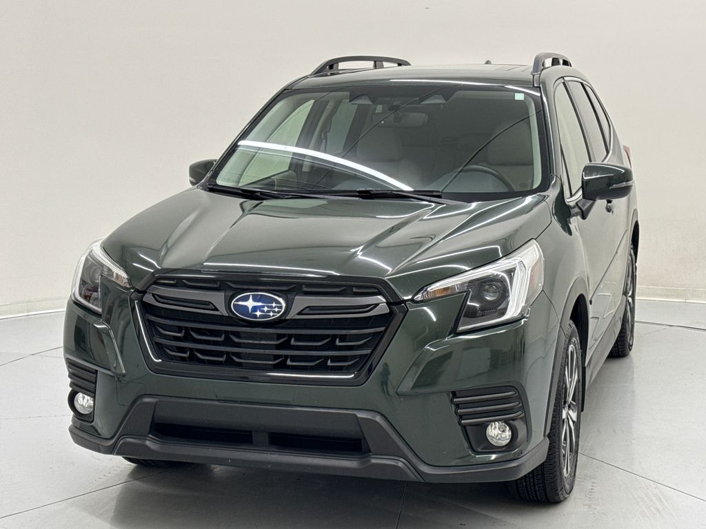 2022 Subaru Forester Limited's photo