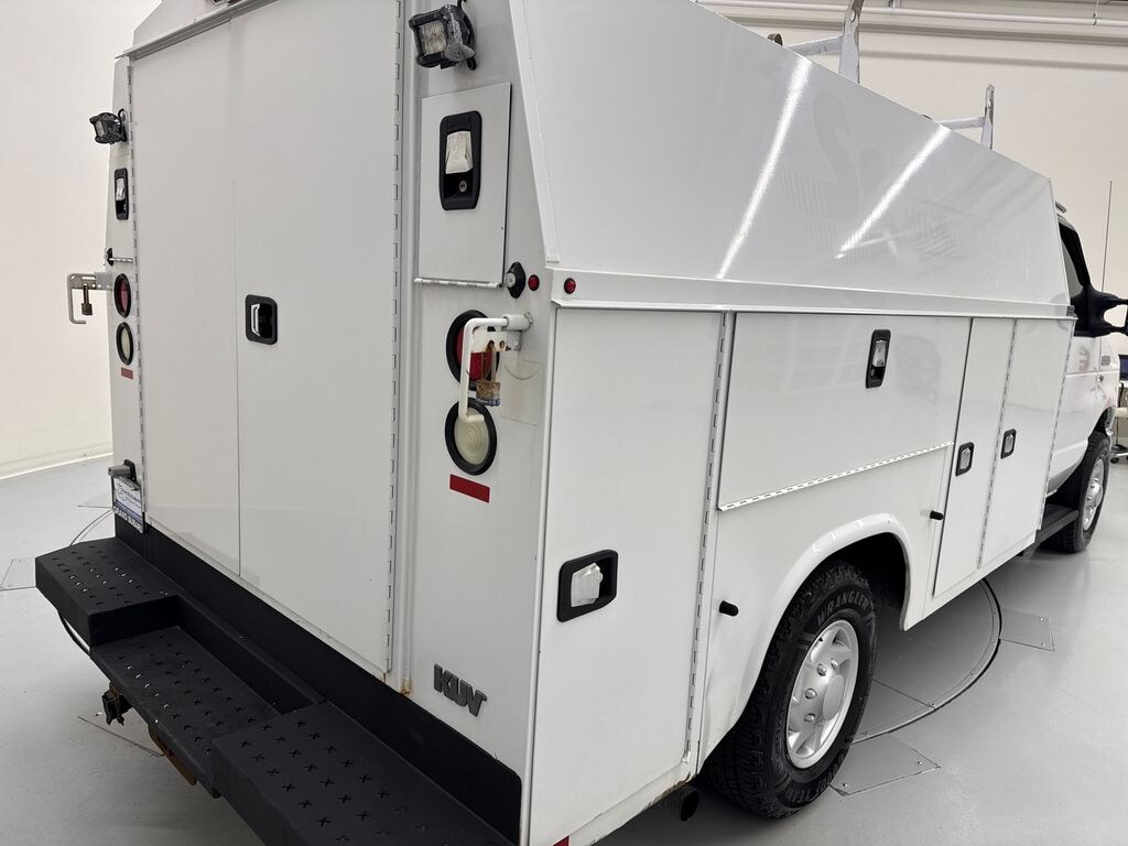 Used 2016 Ford E-350 Cutaway Base Truck