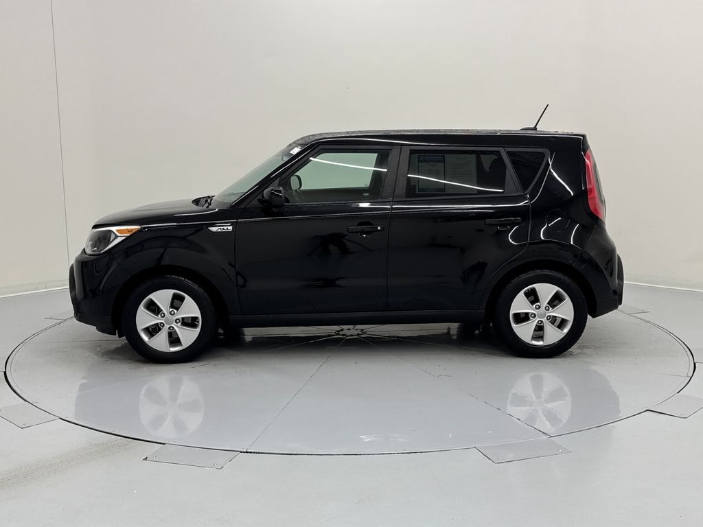 Used 2016 Kia Soul Base FWD Hatchback