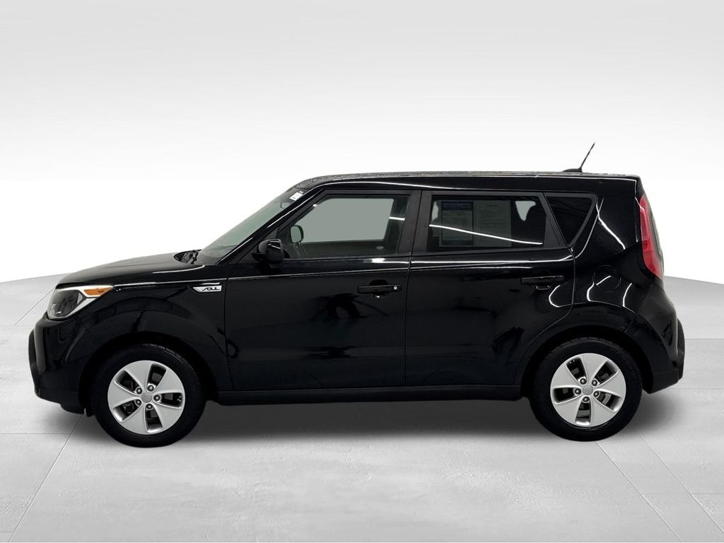 Used 2016 Kia Soul Base FWD Hatchback