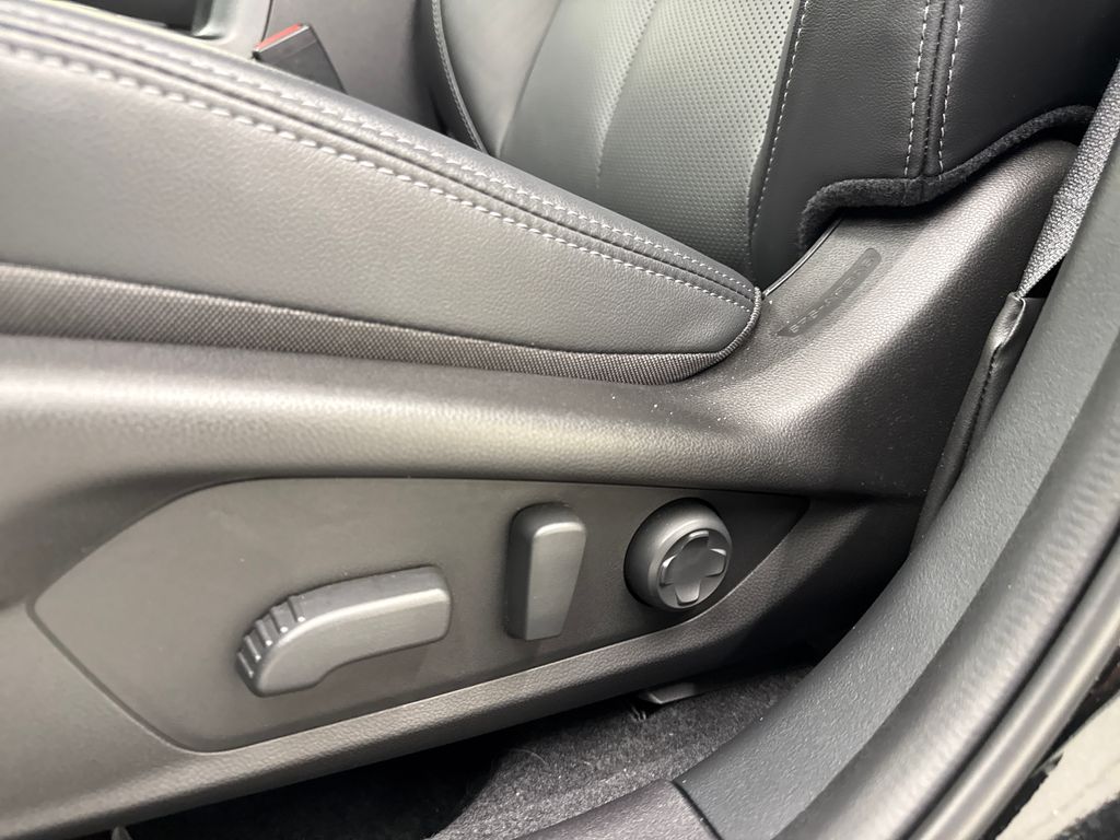 2026 Subaru Outback Touring XT - Photo 13
