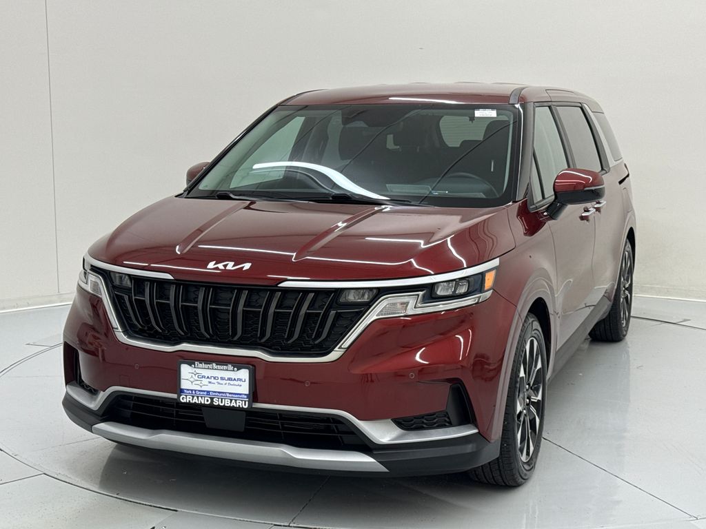 2023 Kia Sedona EX's photo