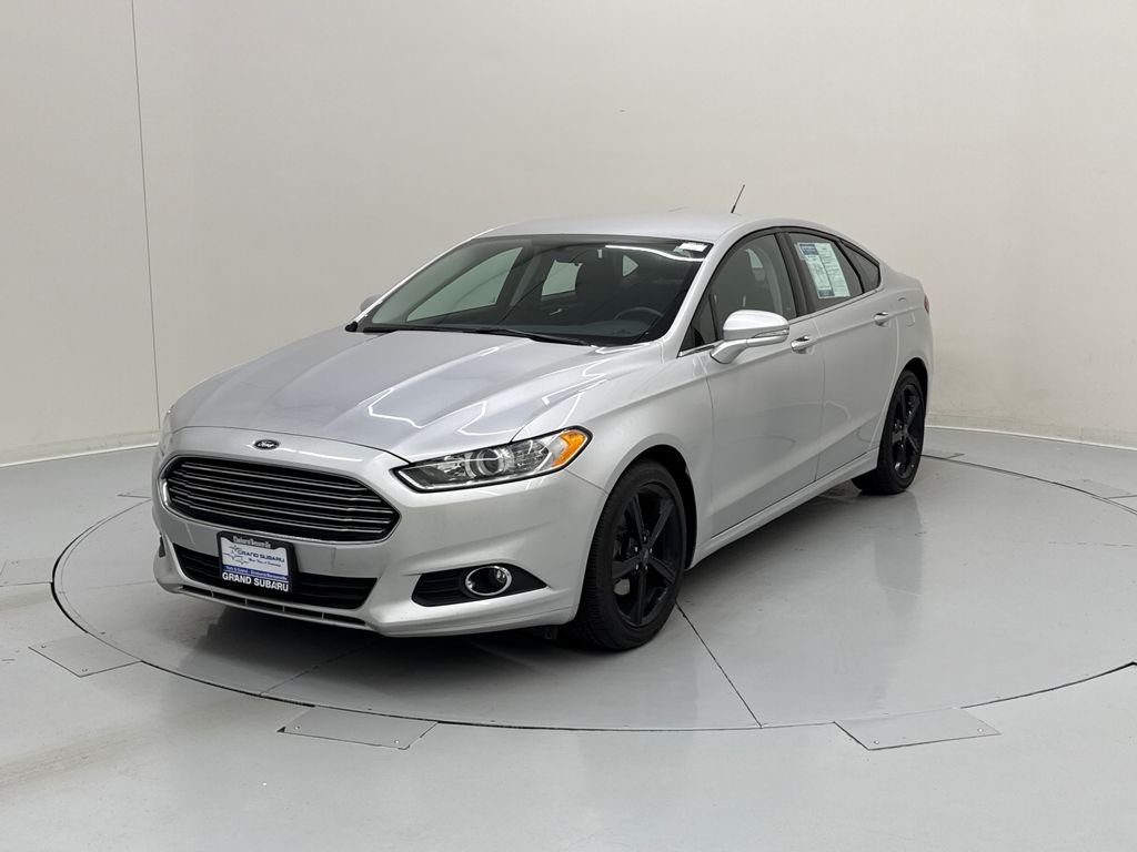 Used 2016 Ford Fusion SE with VIN 3FA6P0HD8GR325038 for sale in Bensenville, IL