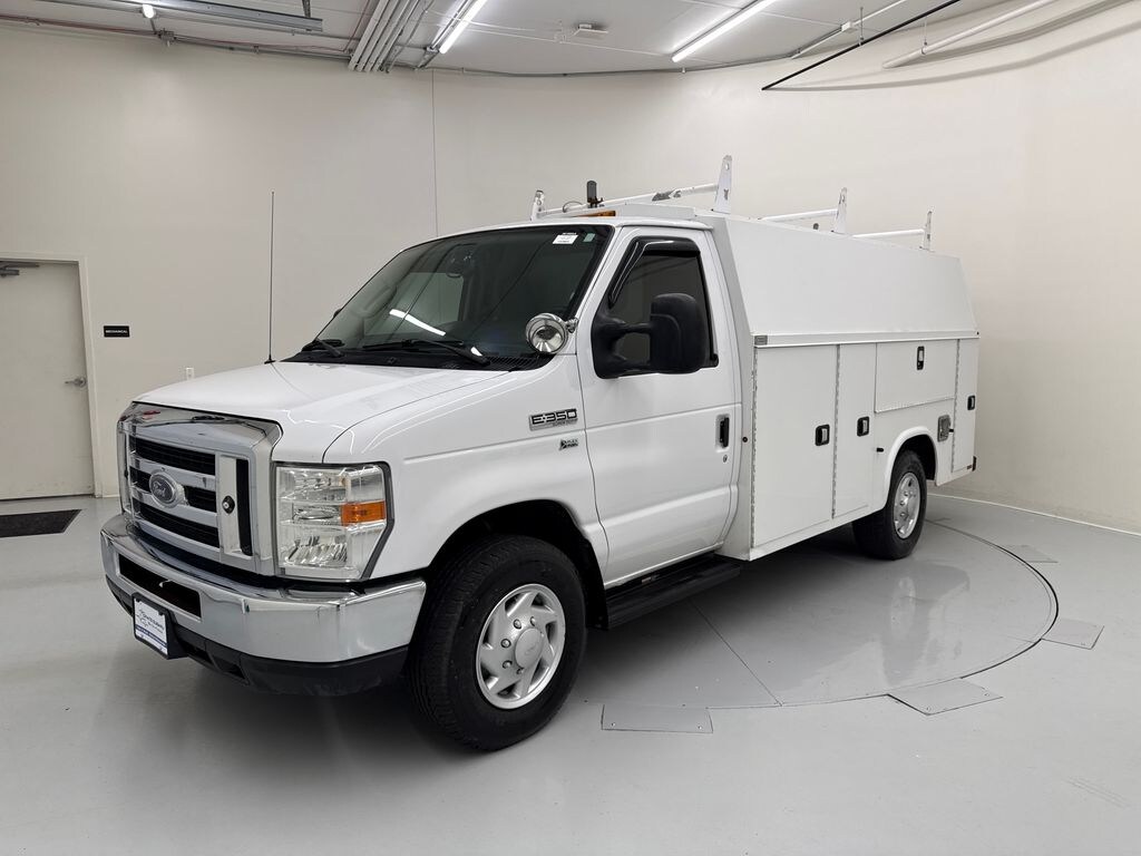 Used 2016 Ford E-350 Cutaway Base Truck