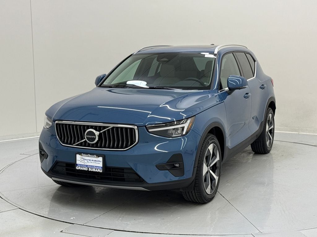 2023 Volvo XC40 Plus