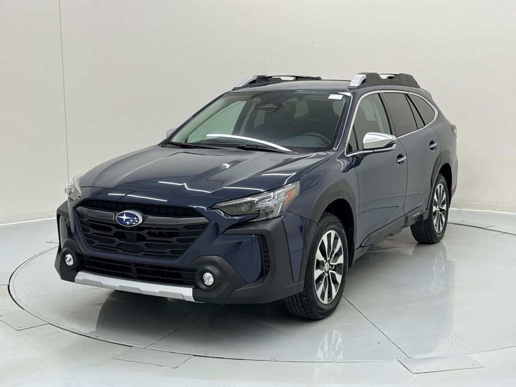 2025 Subaru Outback Touring's photo