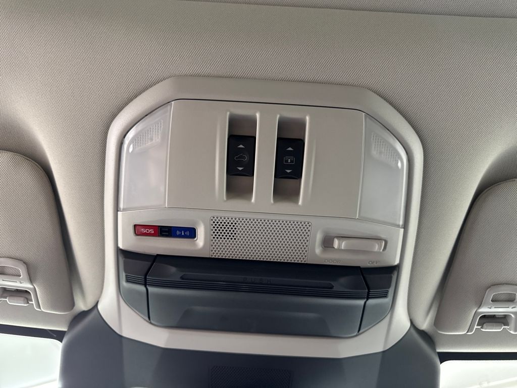 2025 Subaru Ascent Touring - Photo 20