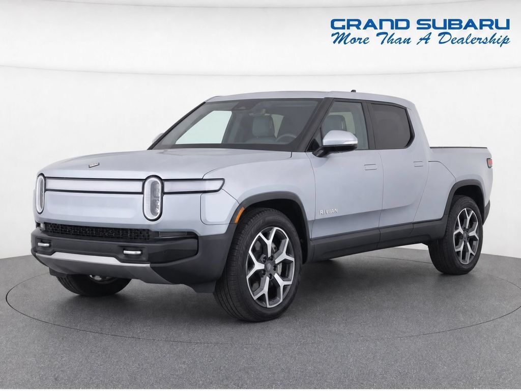 Used 2024 Rivian R1T Adventure with VIN 7FCTGBAA6RN033011 for sale in Bensenville, IL