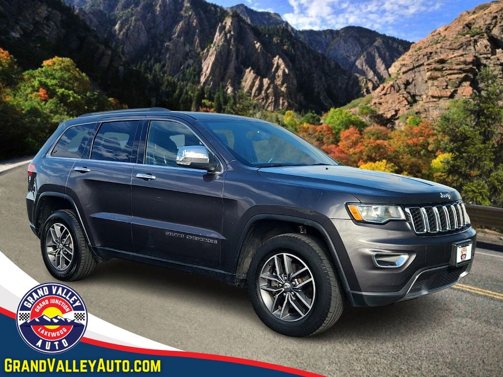 2017 Jeep Grand Cherokee Limited's photo