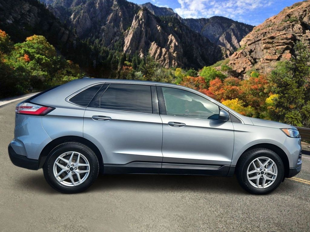 Used 2023 Ford Edge SEL SUV