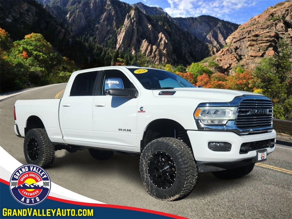 2024 RAM Ram 2500 Pickup Laramie's photo