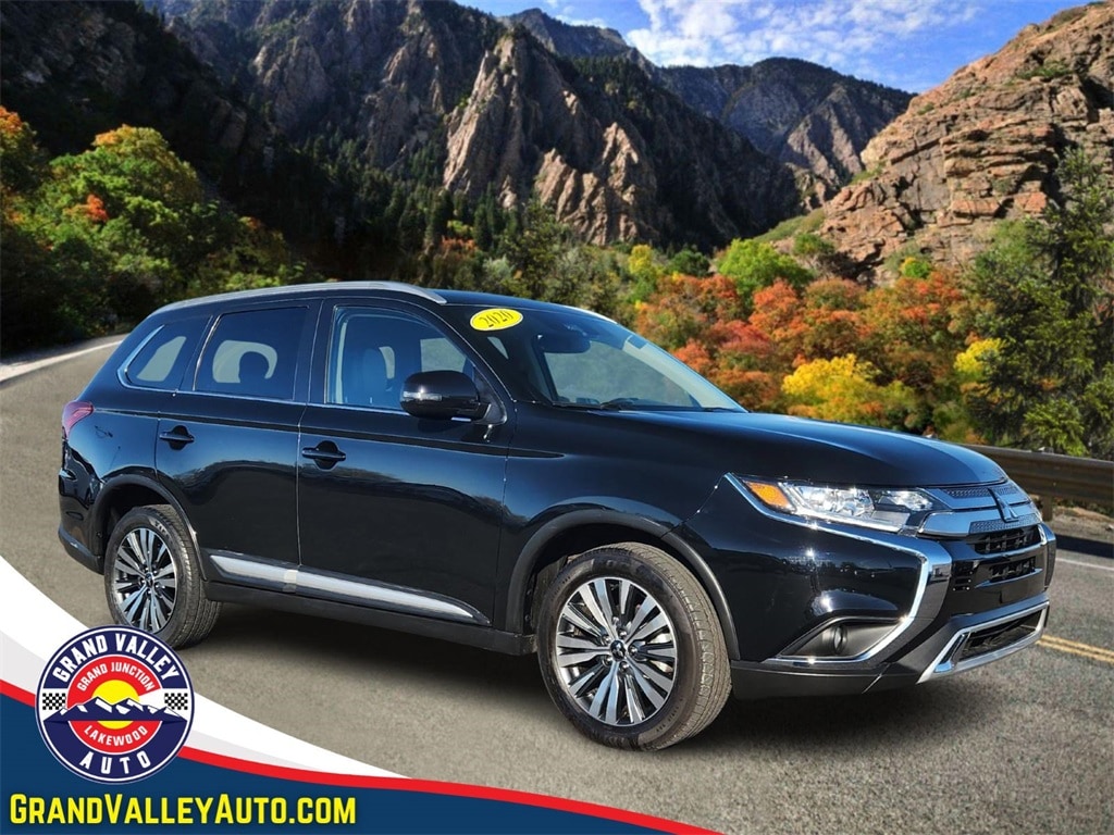 2020 Mitsubishi Outlander SEL's photo