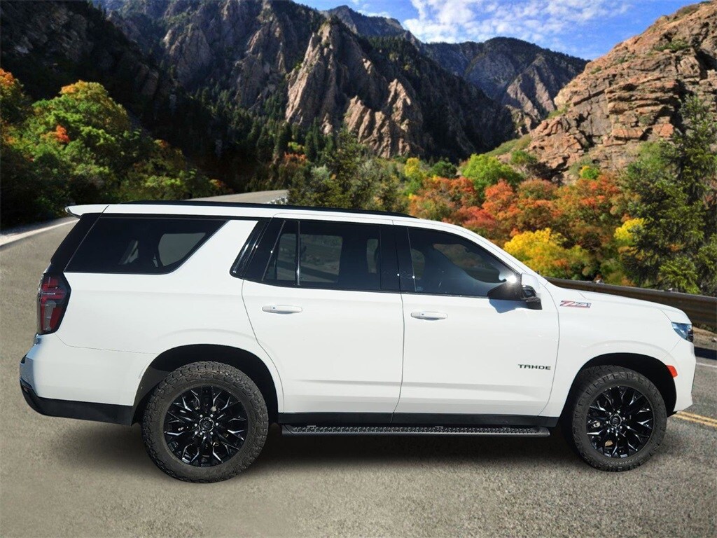 2022 Chevrolet Tahoe Z71 photo 2