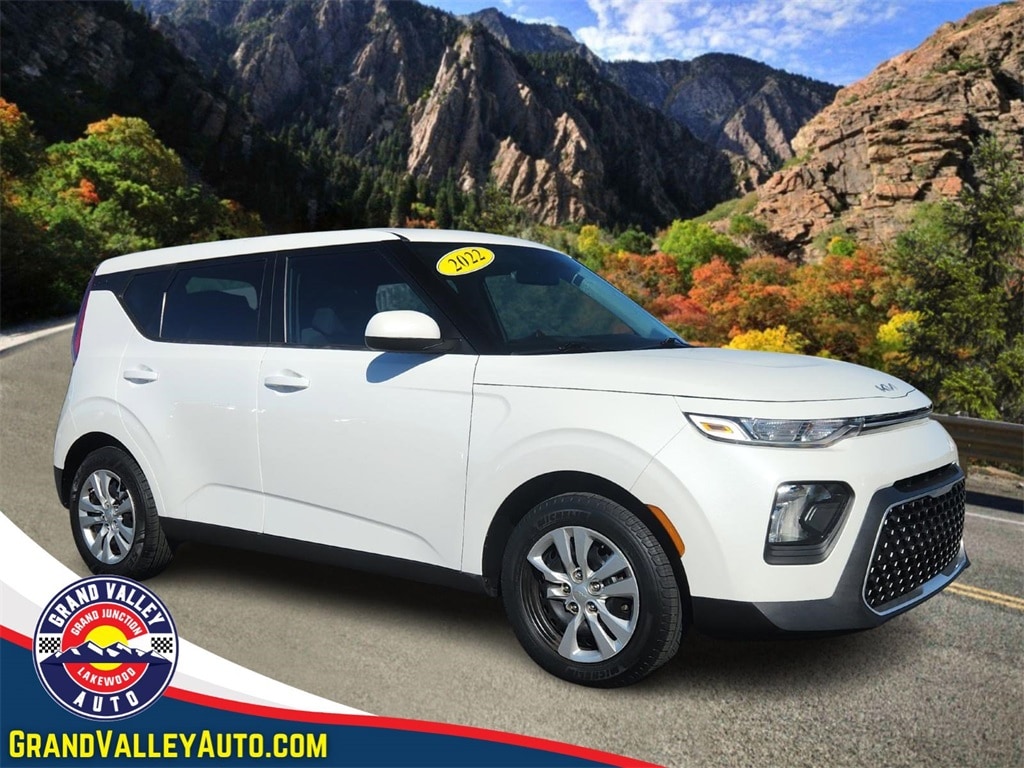 Used 2022 Kia Soul LX Hatchback